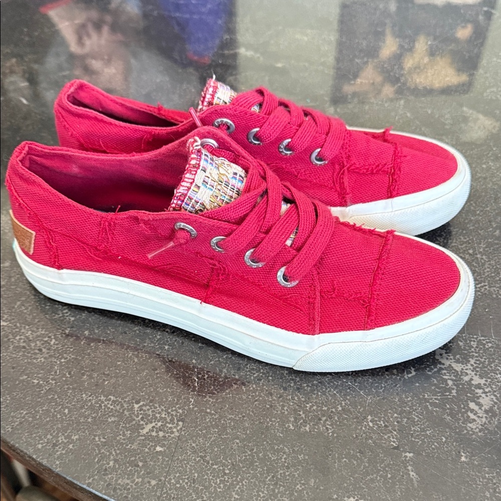 Blowfish Malibu Maxine 2 women’s sneakers Red canvas